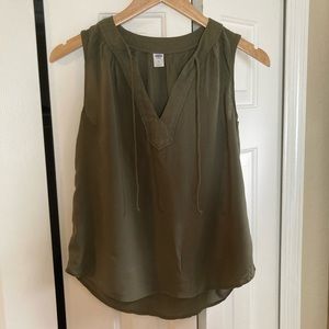 Olive Old Navy Sleeveless Top Small